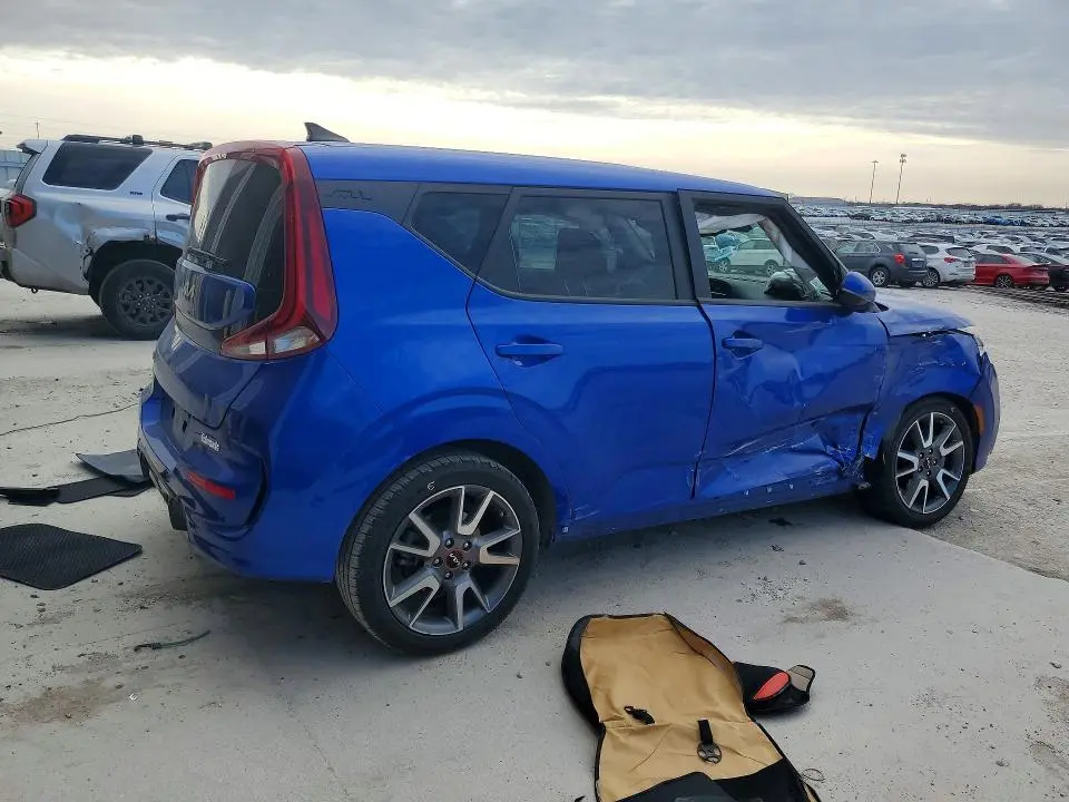 2022 KIA SOUL GT-LINE TURBO  