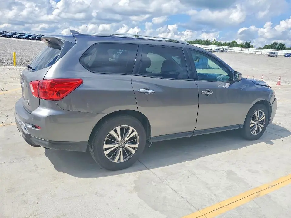 2019 NISSAN PATHFINDER SL  