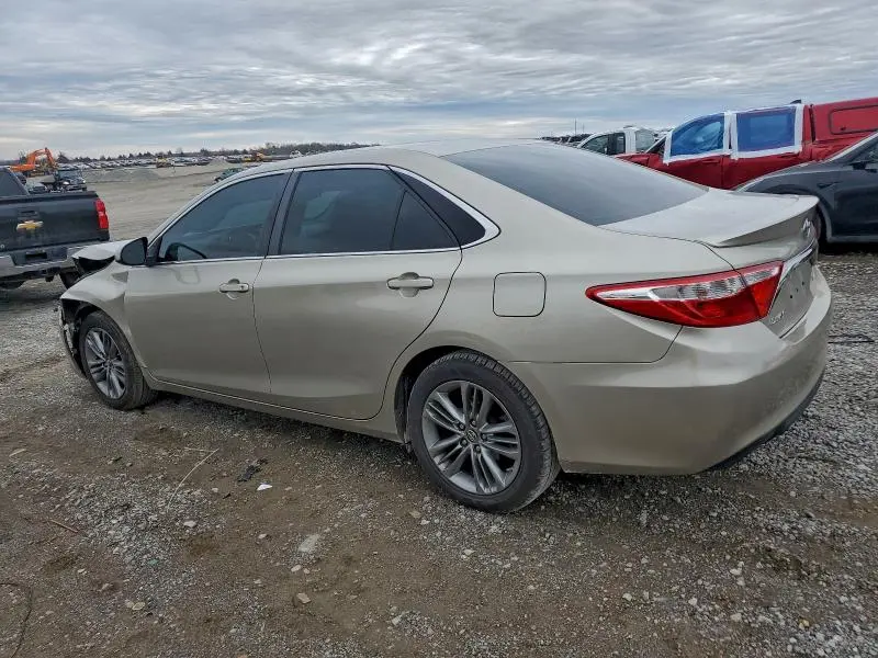 2016 TOYOTA CAMRY LE  