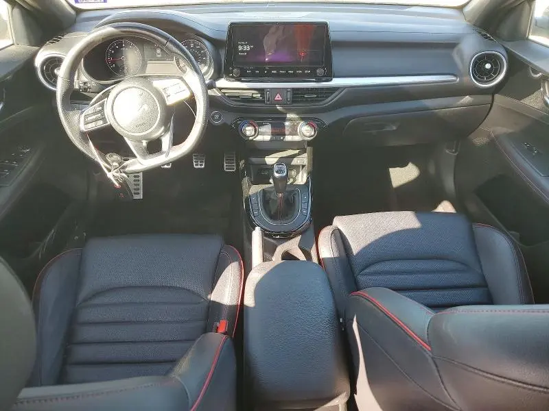 2023 KIA FORTE GT  
