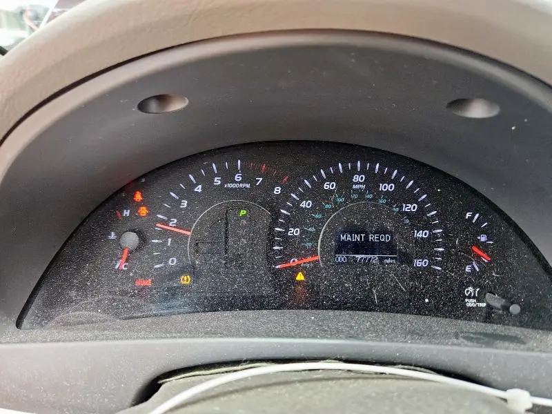 2011 TOYOTA CAMRY SE  