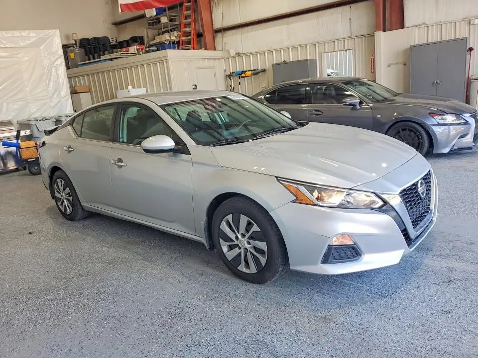2019 NISSAN ALTIMA S  