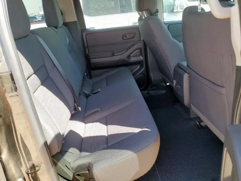 2024 NISSAN FRONTIER S  