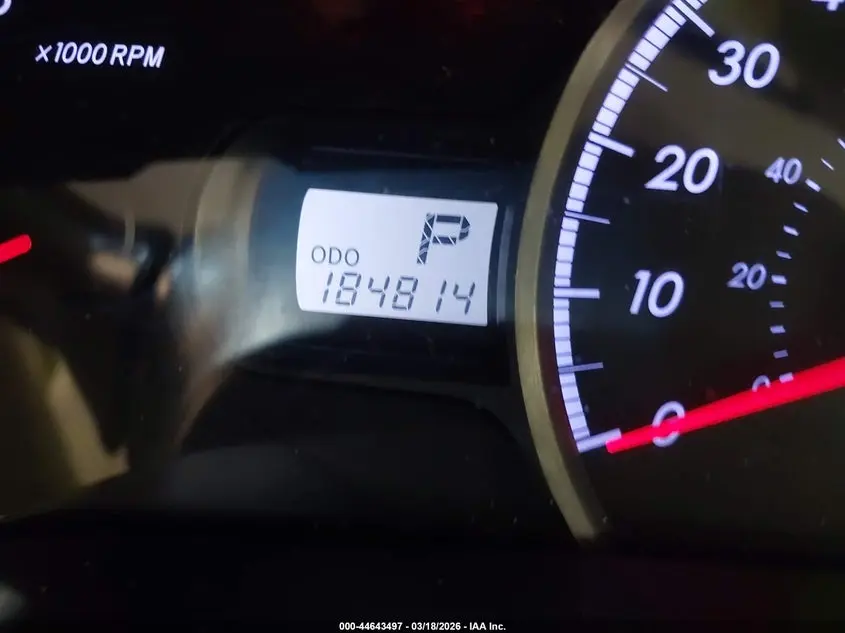 2014 TOYOTA SIENNA LE V6 8 PASSENGER