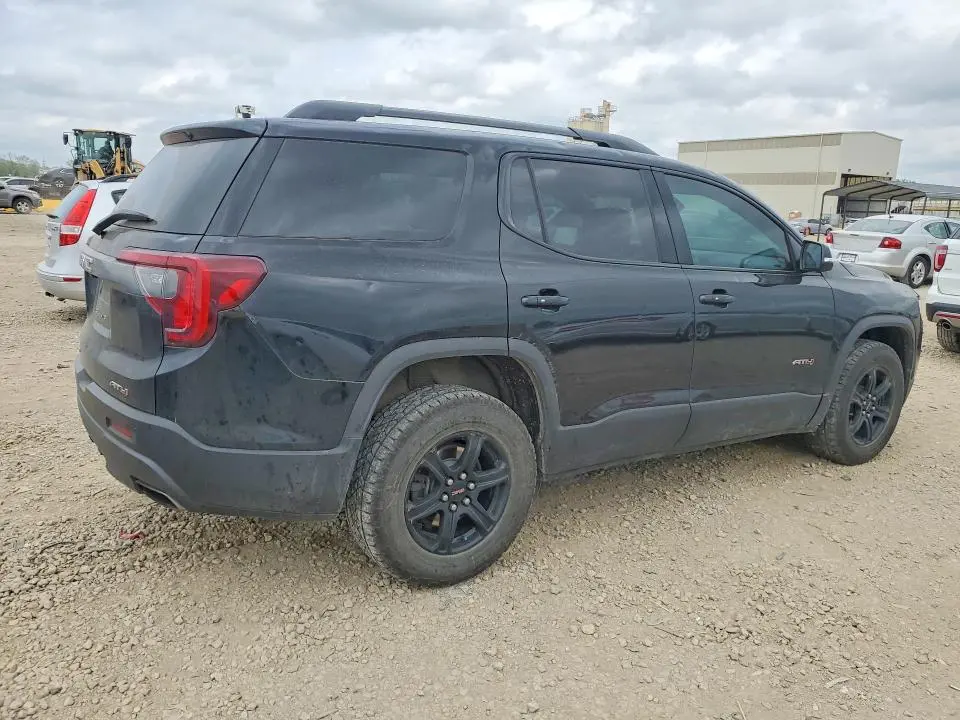 2021 GMC ACADIA AT4  