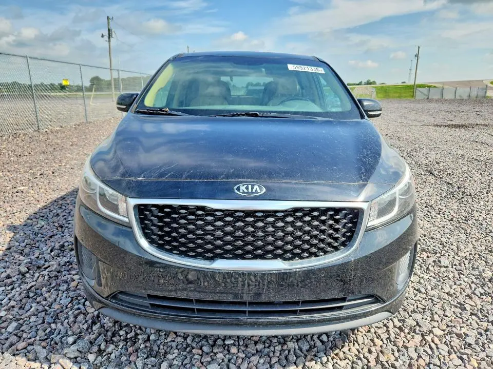 2018 KIA SEDONA LX  