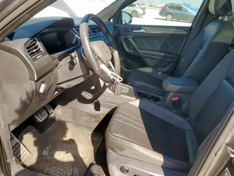 2022 VOLKSWAGEN TIGUAN SE R-LINE BLACK  