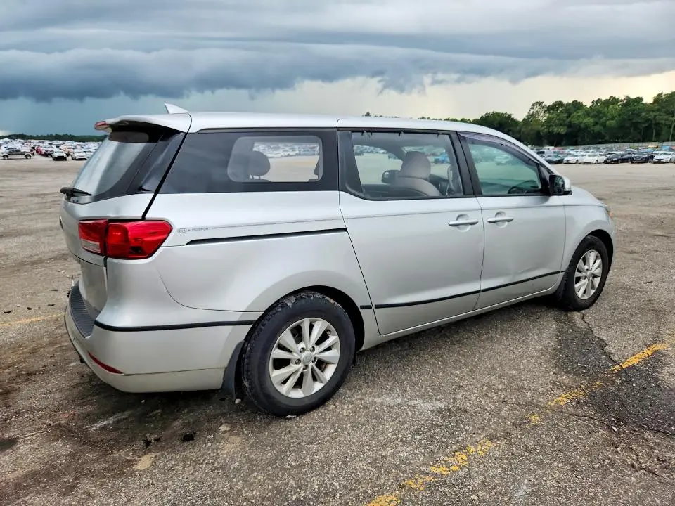 2017 KIA SEDONA L  