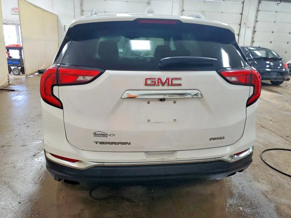 2019 GMC TERRAIN SLT  