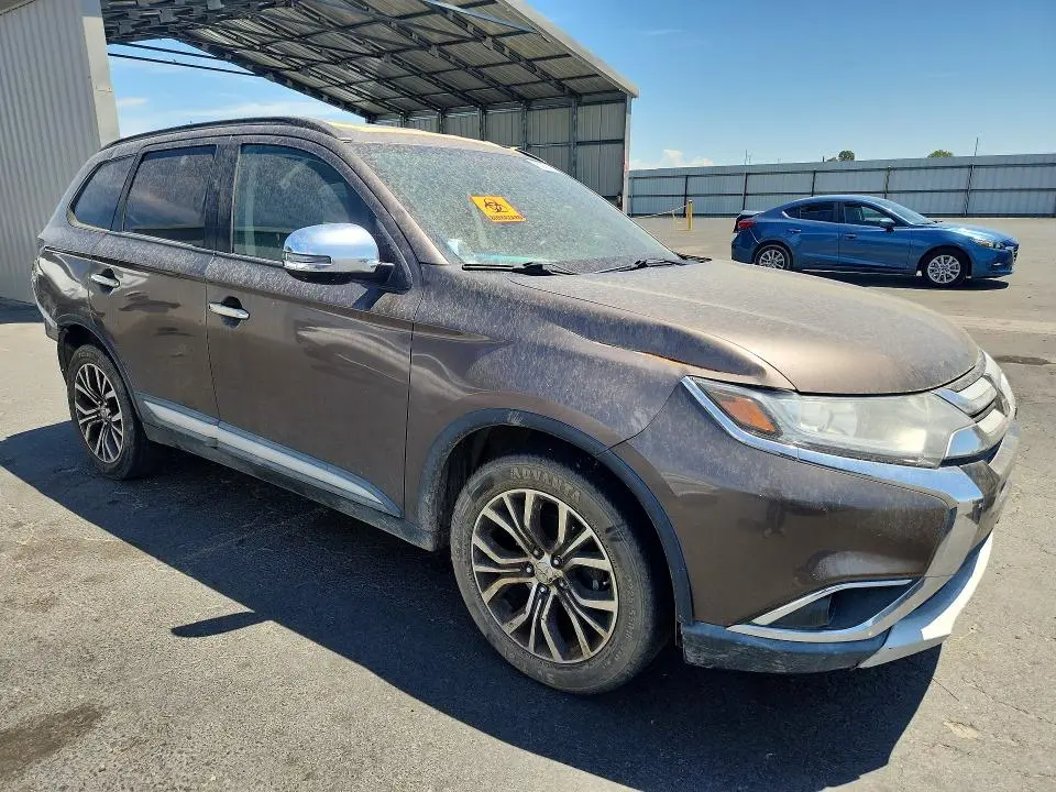 2016 MITSUBISHI OUTLANDER SE  