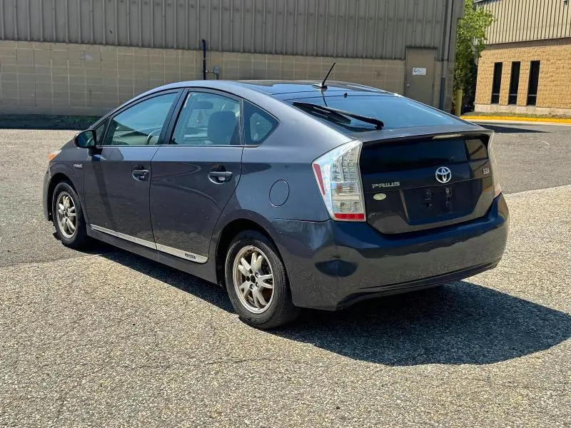 2011 TOYOTA PRIUS TWO  