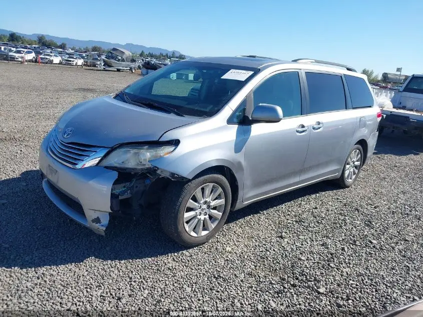 2011 TOYOTA SIENNA LIMITED