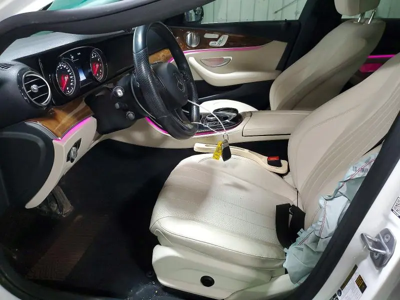 2017 MERCEDES-BENZ E 300 4MATIC  