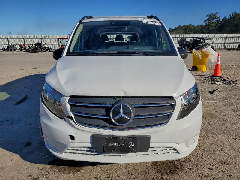 2023 MERCEDES-BENZ METRIS   