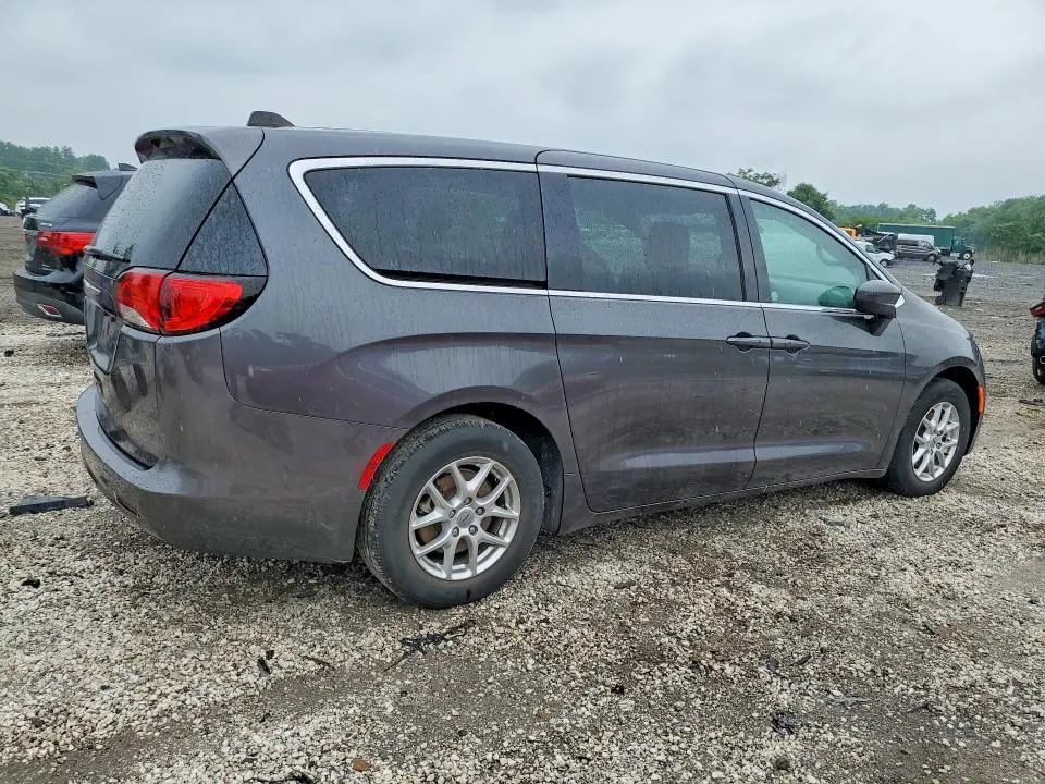 2023 CHRYSLER VOYAGER LX  