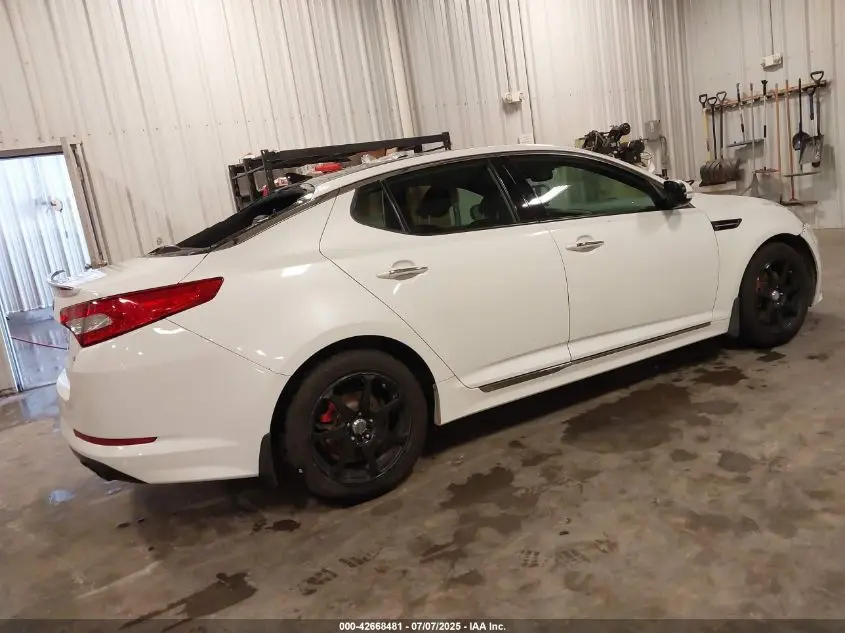 2013 KIA OPTIMA SX
