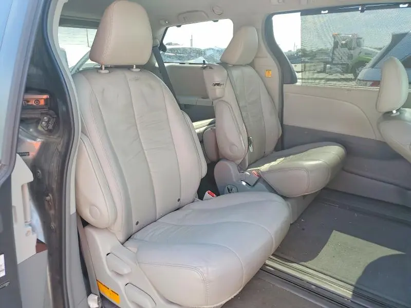 2012 TOYOTA SIENNA XLE 8-PASSENGER  