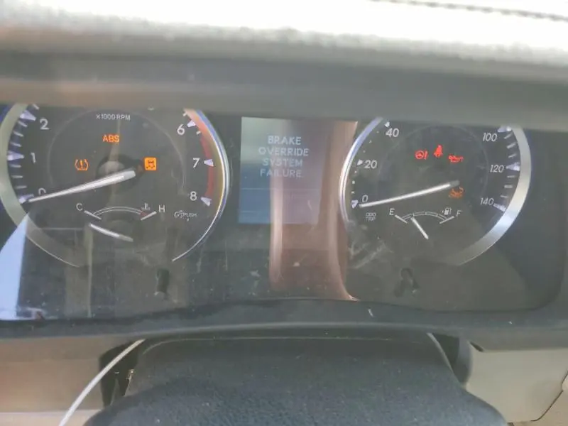 2015 TOYOTA HIGHLANDER LE PLUS  