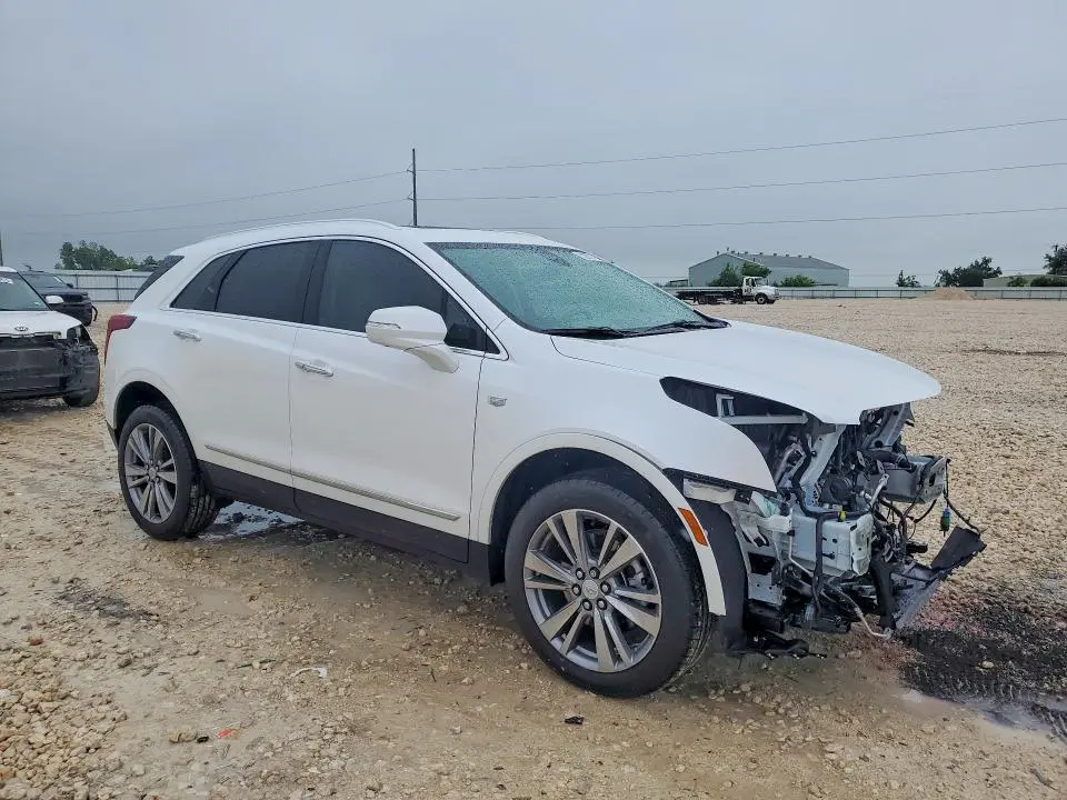 2025 CADILLAC XT5 PREMIUM LUXURY  