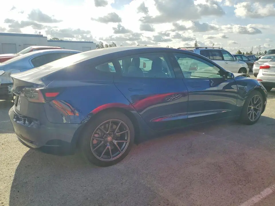 2021 TESLA MODEL 3   