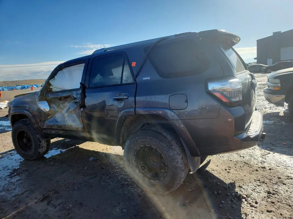 2015 TOYOTA 4RUNNER SR5  