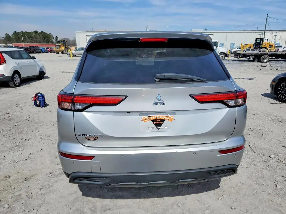 2022 MITSUBISHI OUTLANDER ES  