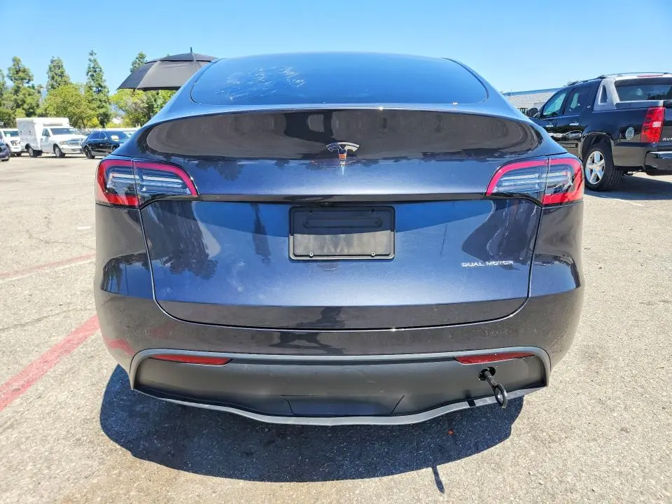 2024 TESLA MODEL Y   