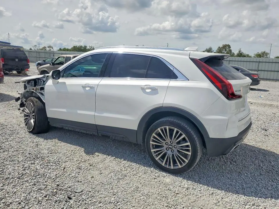 2025 CADILLAC XT4 PREMIUM LUXURY  