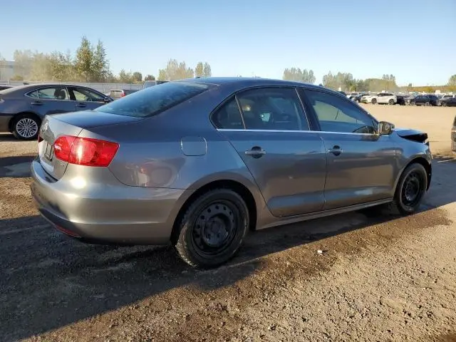 2013 VOLKSWAGEN JETTA SE  