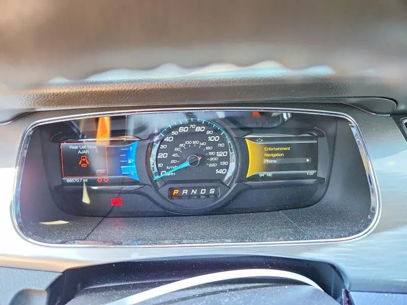2015 FORD TAURUS SEL  