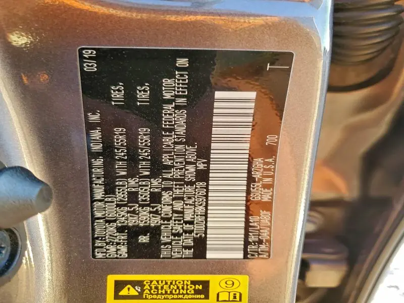 2019 TOYOTA HIGHLANDER LIMITED  