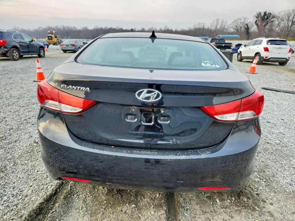 2012 HYUNDAI ELANTRA GLS  