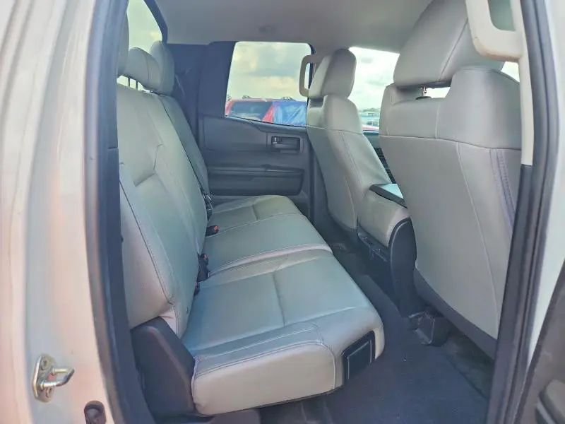 2020 TOYOTA TUNDRA SR  