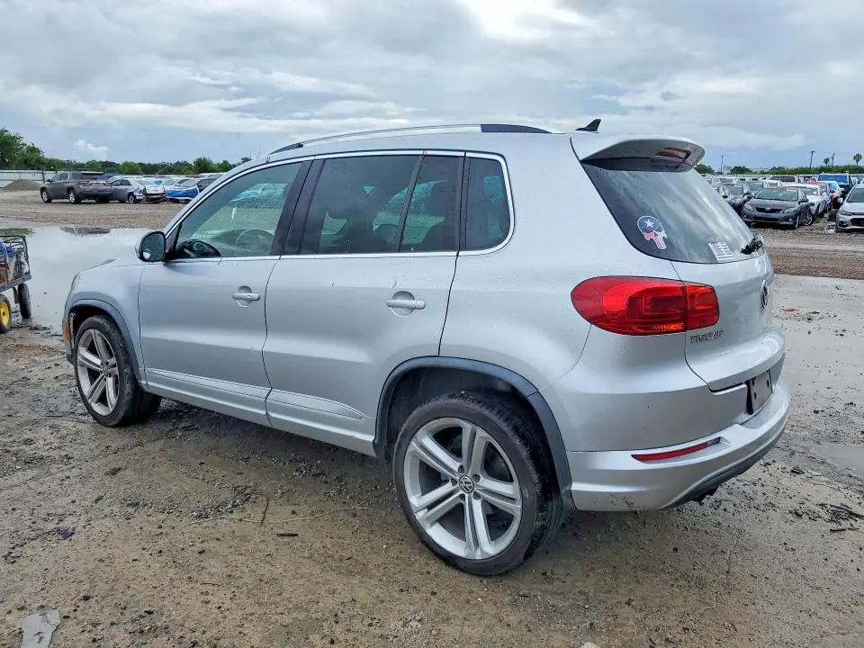 2016 VOLKSWAGEN TIGUAN S  