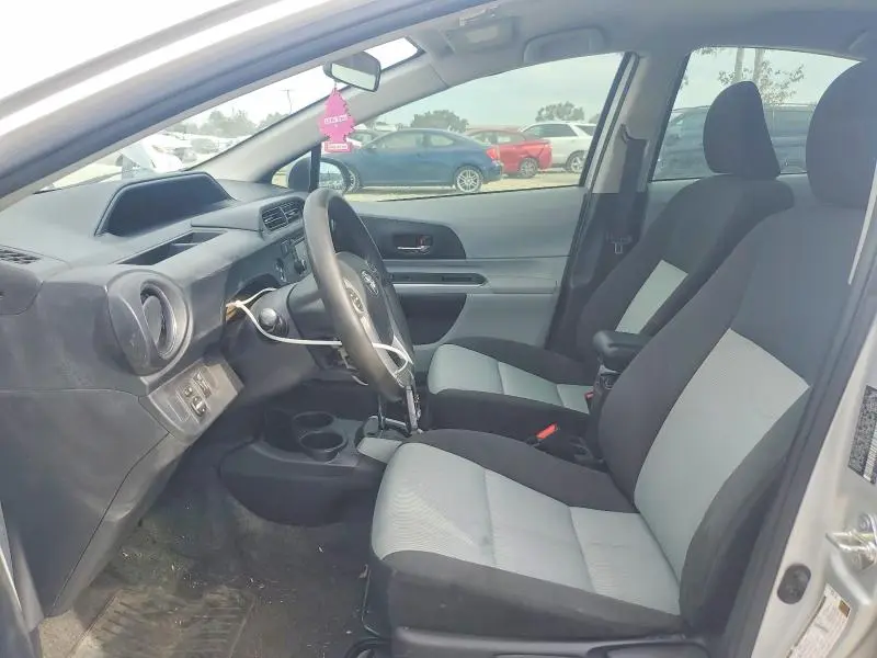 2014 TOYOTA PRIUS C THREE  
