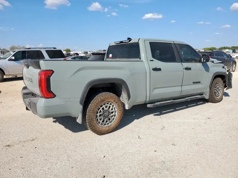2025 TOYOTA TUNDRA CREWMAX SR5  