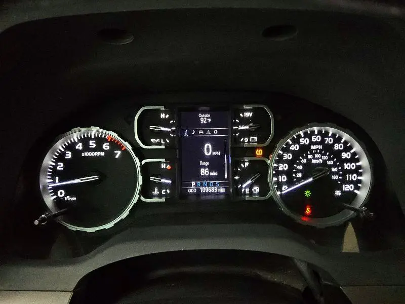2020 TOYOTA TUNDRA SR5  