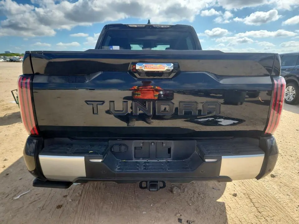 2023 TOYOTA TUNDRA CREWMAX LIMITED  