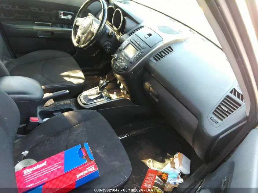 2013 KIA SOUL +