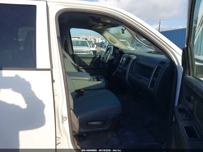 2020 RAM 1500 CLASSIC TRADESMAN  4X2 5'7 BOX
