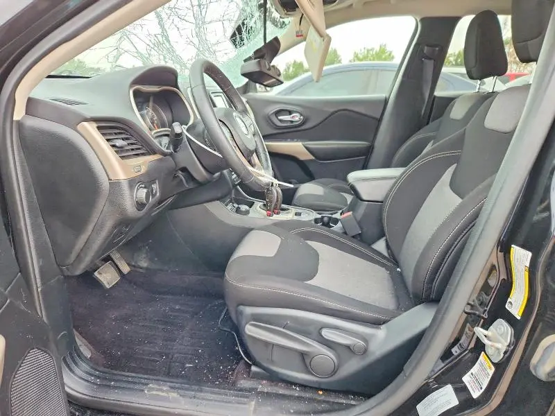 2017 JEEP CHEROKEE SPORT  