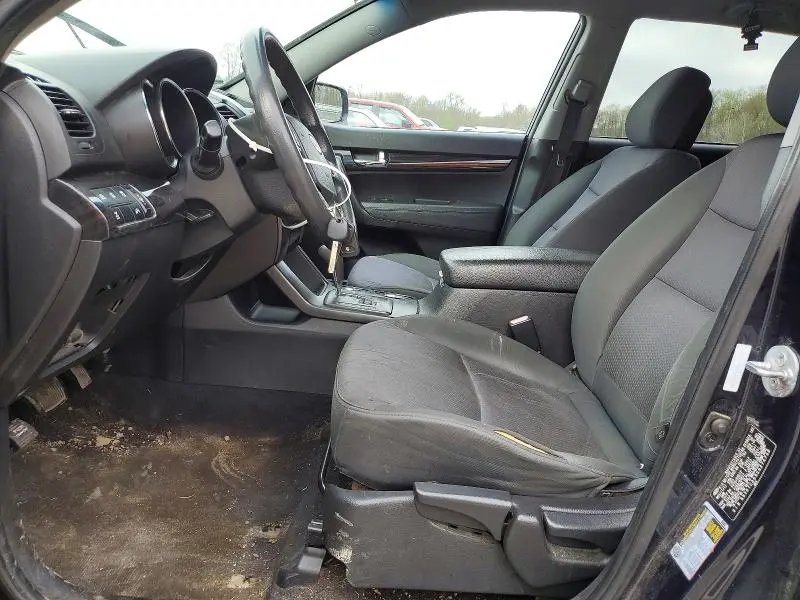 2012 KIA SORENTO LX  