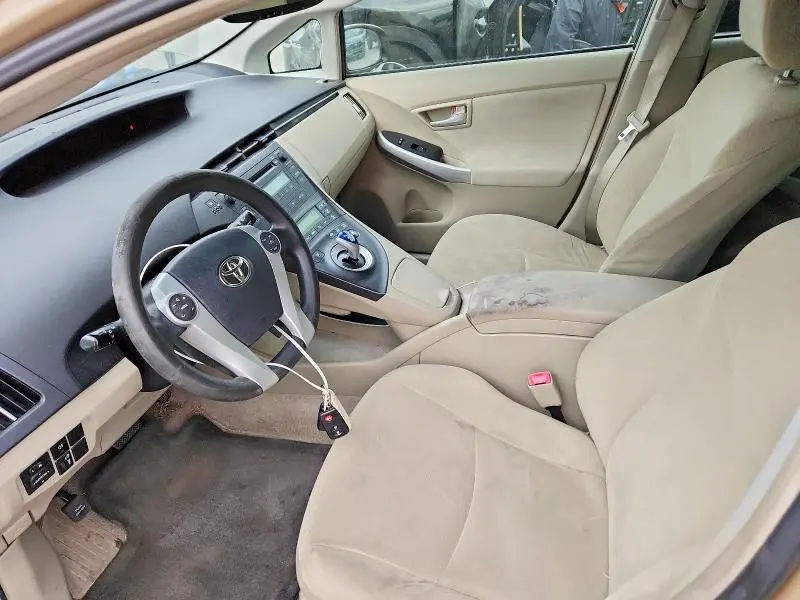 2011 TOYOTA PRIUS TWO  