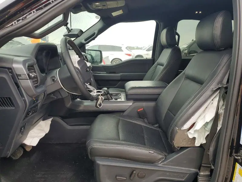 2025 FORD F150 XLT  