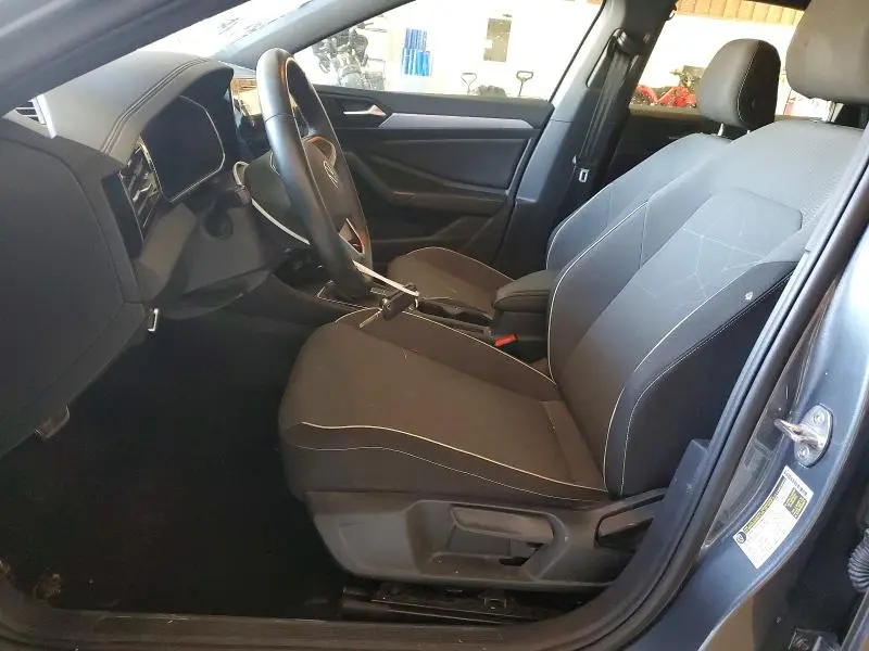 2025 VOLKSWAGEN JETTA SPORT  