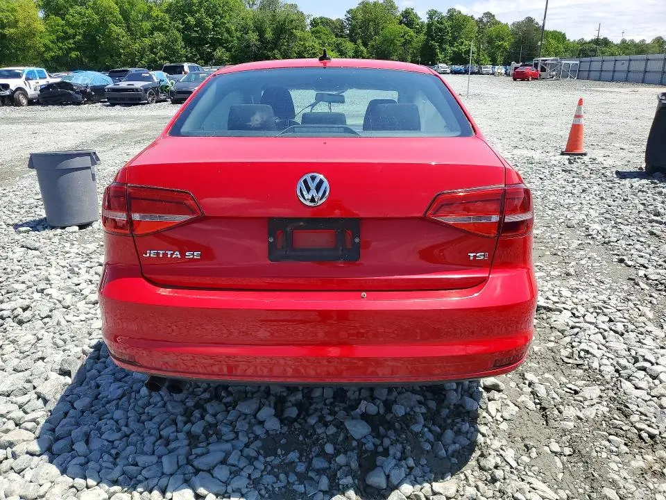 2015 VOLKSWAGEN JETTA SE  