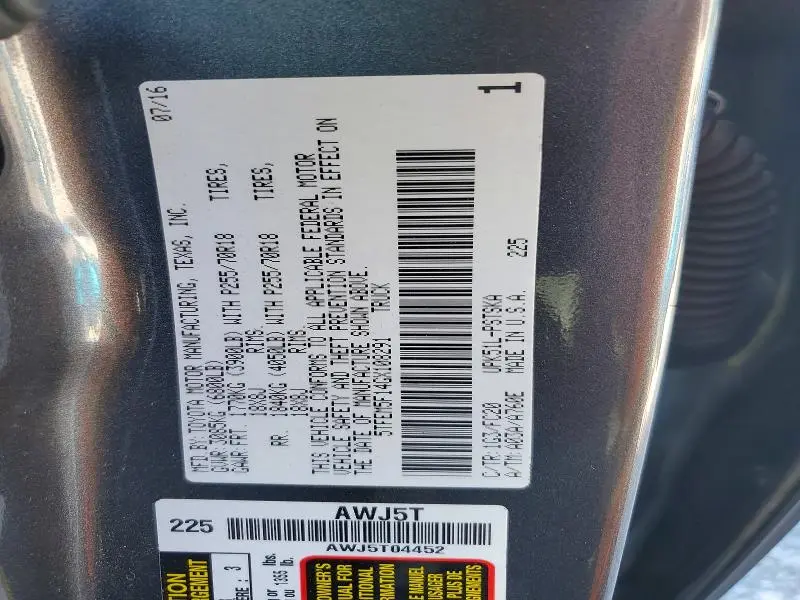 2016 TOYOTA TUNDRA CREWMAX SR5  