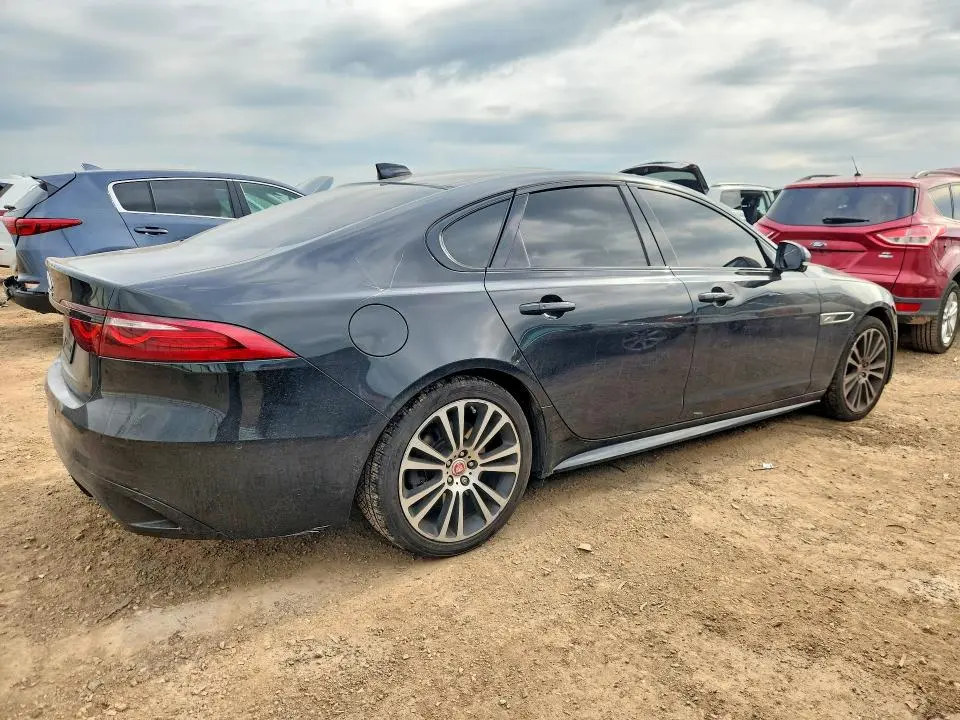 2021 JAGUAR XF R-DYNAMIC SE  