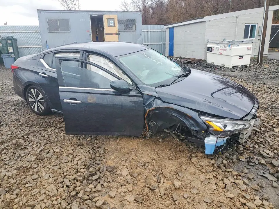 2021 NISSAN ALTIMA 2.5 SV  