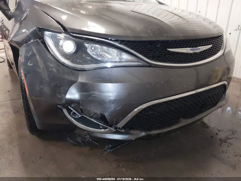 2019 CHRYSLER PACIFICA TOURING PLUS